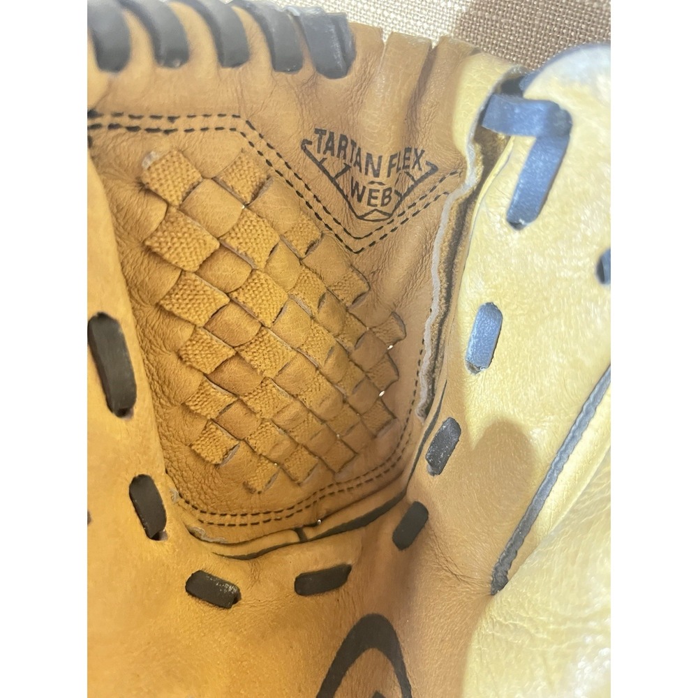 Mizuno Prospect GPP1102 11” Youth Baseball Glove Power Close Max Flex RHT VGC - Picture 6 of 11